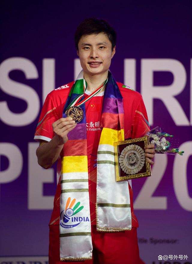 体操男将表现出色，夺得桂冠的简单介绍