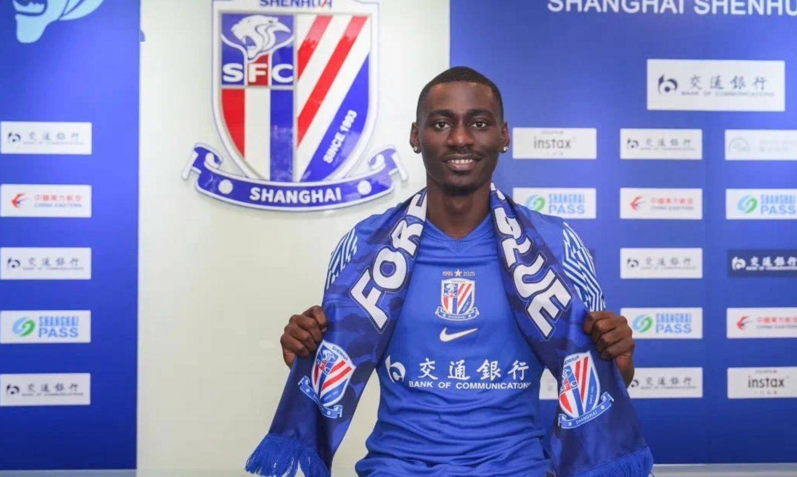 关于上海绿地申花战平武汉卓尔，争取突破的信息