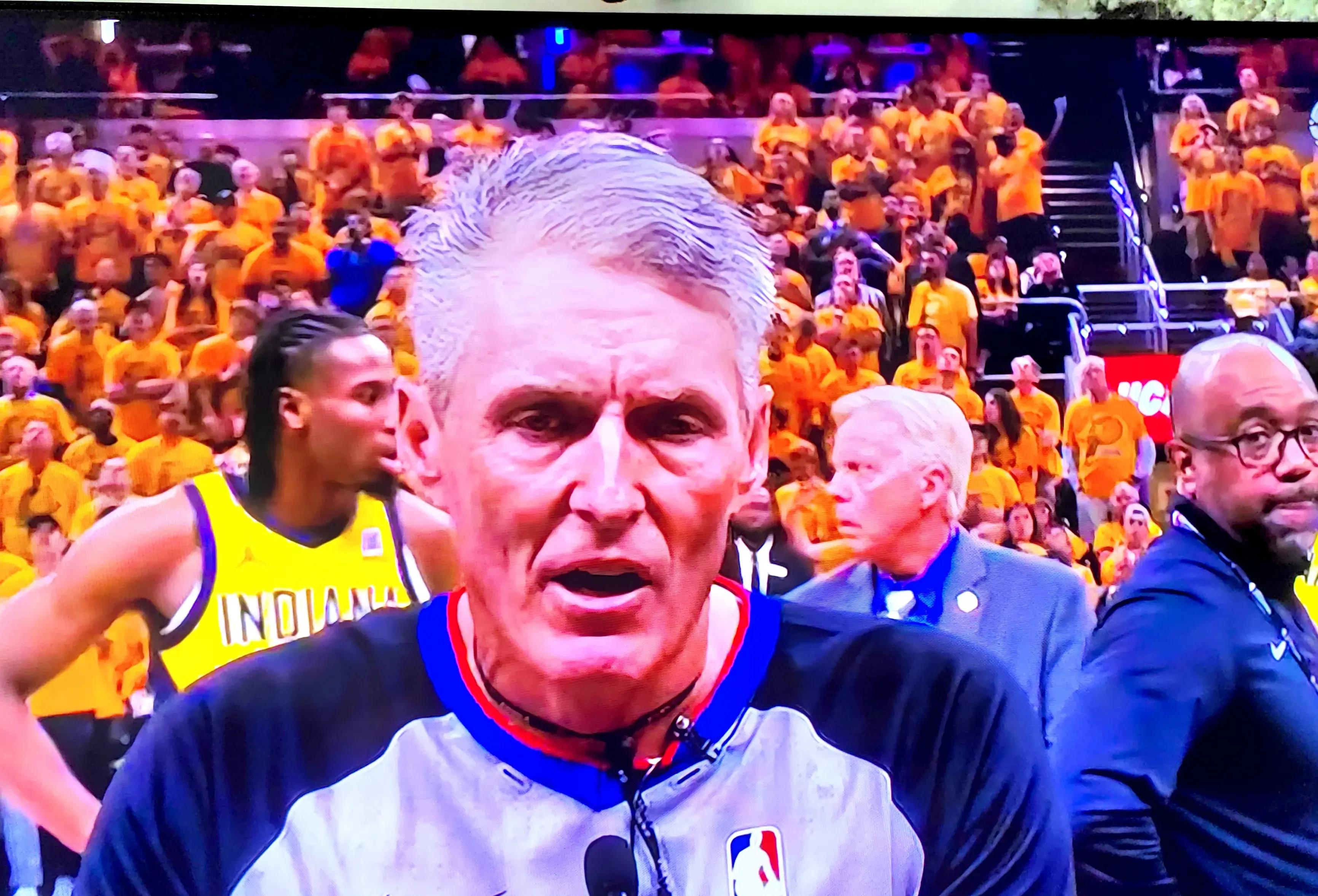 步行者横扫篮网,取得四连胜 步行者横扫篮网,取得四连胜