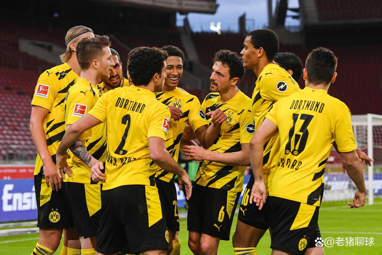 奥古斯堡主场力挽狂澜,保级形势陷入泥潭 奥古斯堡主场力挽狂澜,保级形势陷入泥潭