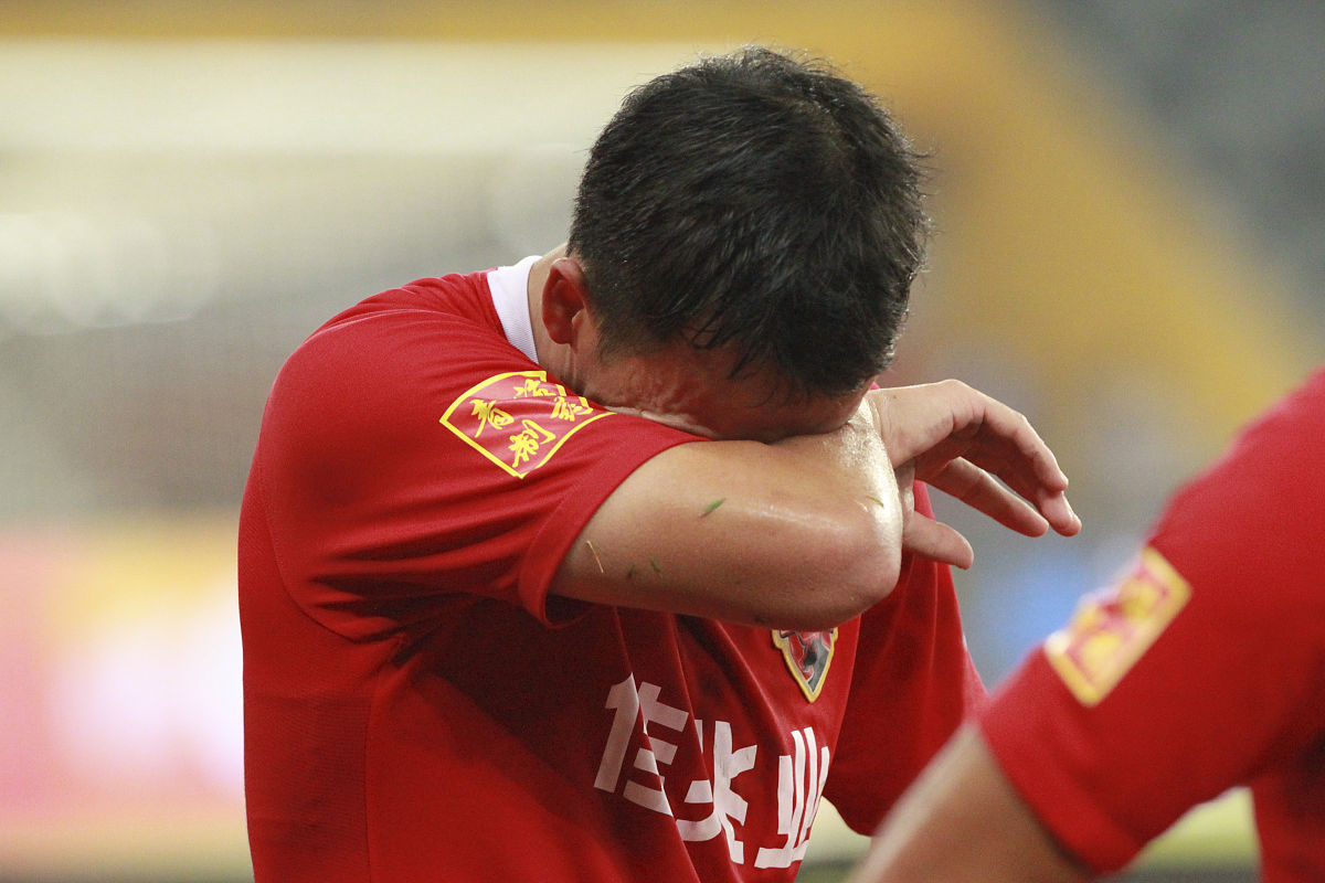 包含山西队遭遇惨败，连续场失利让球队陷入困境的词条